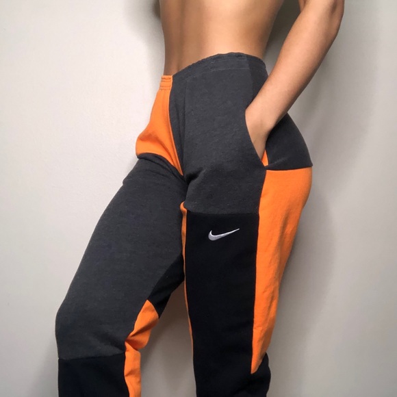 NIKE Color Block Sweatpants - Picture 2 of 6